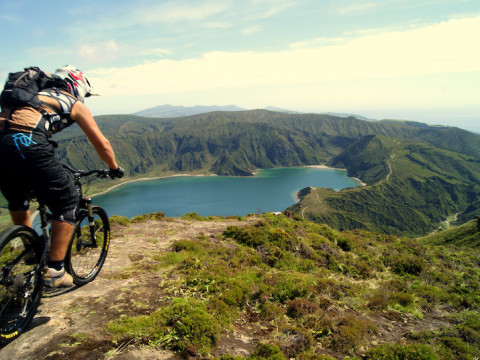 Mountain Biking tour of Sete Cidades Valley