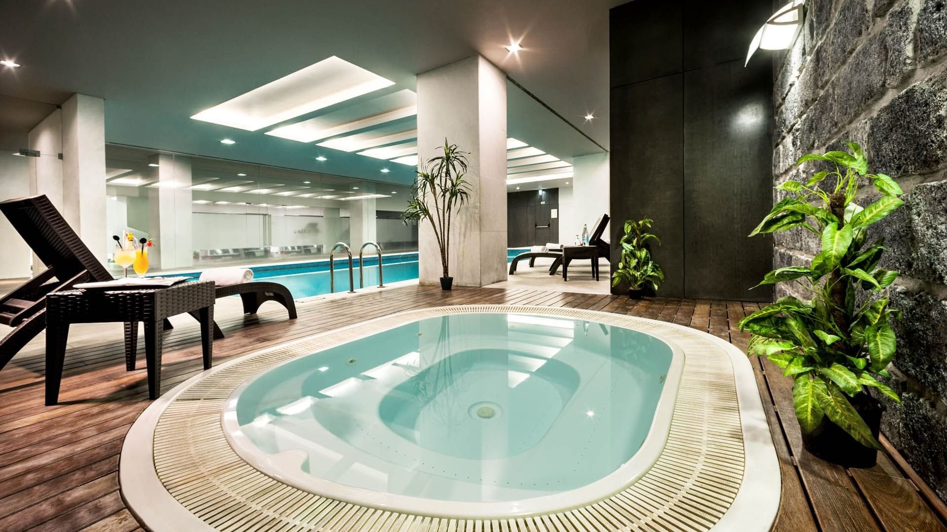 Image of Marina Jacuzzi