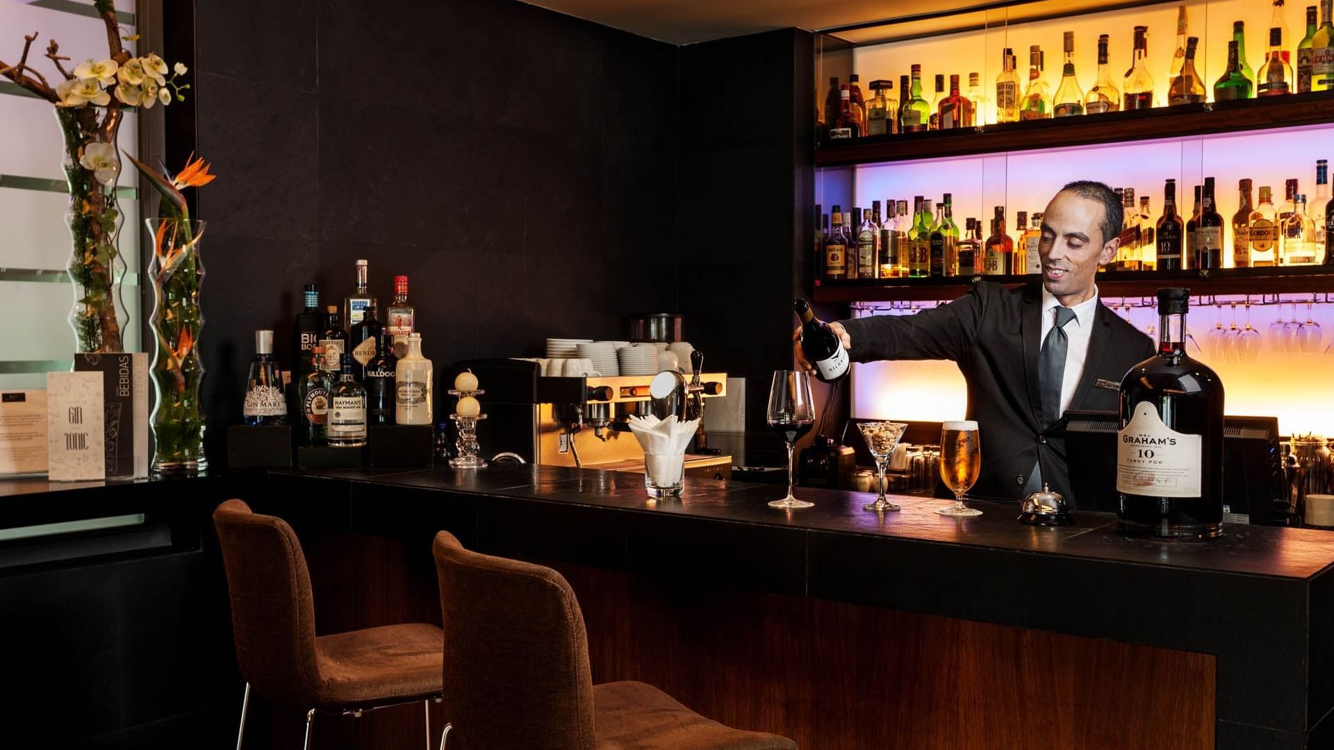 Image of Bar